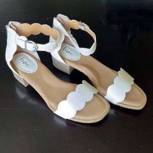 Born b.o.c - women shoe - size 9 - New without Tags